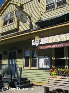 A Lighthouse, Cliffs, a Coffee Shop and a Restaurant: Jamestown, RI ...